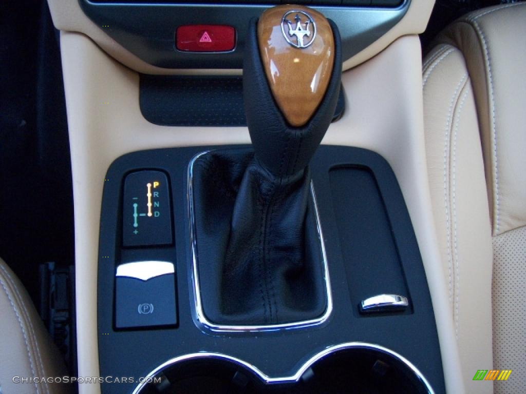 2009 Maserati GranTurismo,  Bianco Eldorado (White) / Beige