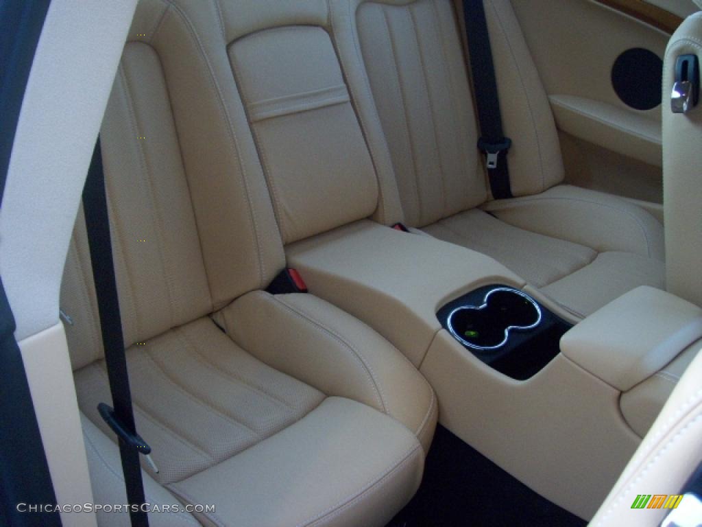 2009 Maserati GranTurismo,  Bianco Eldorado (White) / Beige