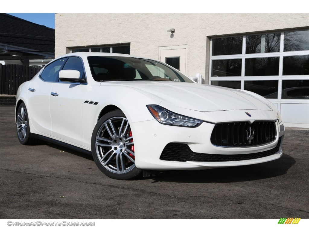 Bianco (White) / Cuoio Maserati Ghibli S Q4