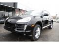 Porsche Cayenne Tiptronic in Black
