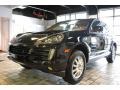 Porsche Cayenne Tiptronic in Black