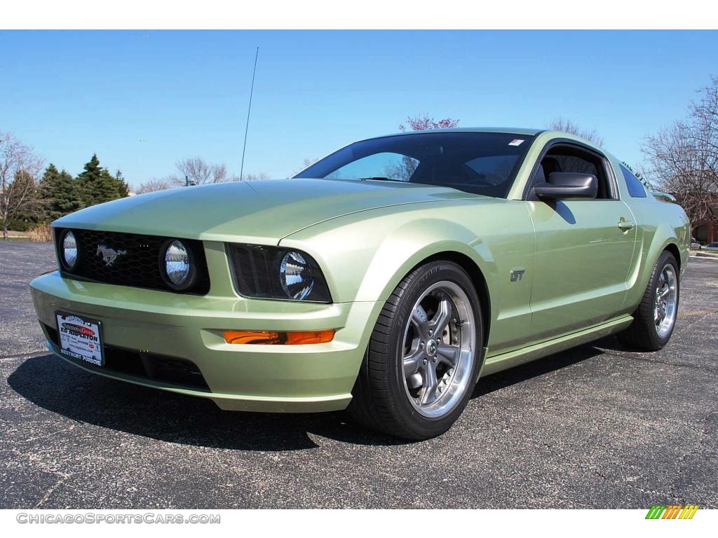 2005 Mustang GT Premium Coupe - Legend Lime Metallic / Dark Charcoal photo #2