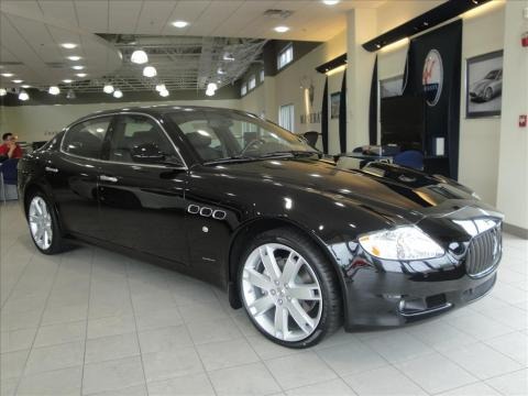 2010 Maserati Quattroporte  in Nero (Black)