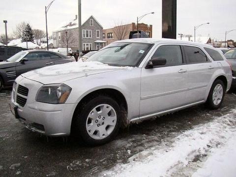 Bright Silver Metallic 2007 Dodge Magnum SE Bright Silver Metallic 2007 Dodge Magnum SE