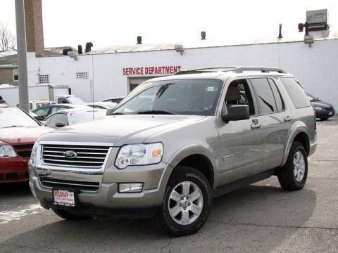 Vapor Silver Metallic 2008 Ford Explorer XLT 4x4 Vapor Silver Metallic 2008 Ford Explorer XLT 4x4