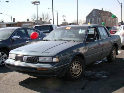 Dark Adriatic Blue Metallic 1994 Oldsmobile Cutlass Ciera S Dark Adriatic Blue Metallic 1994 Oldsmobile Cutlass Ciera S