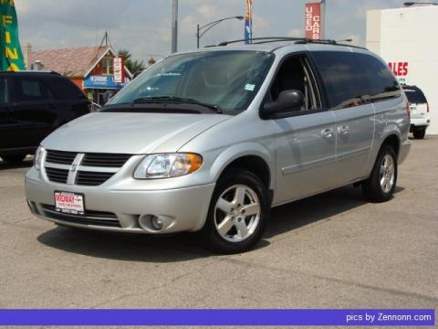 Bright Silver Metallic 2007 Dodge Grand Caravan SXT