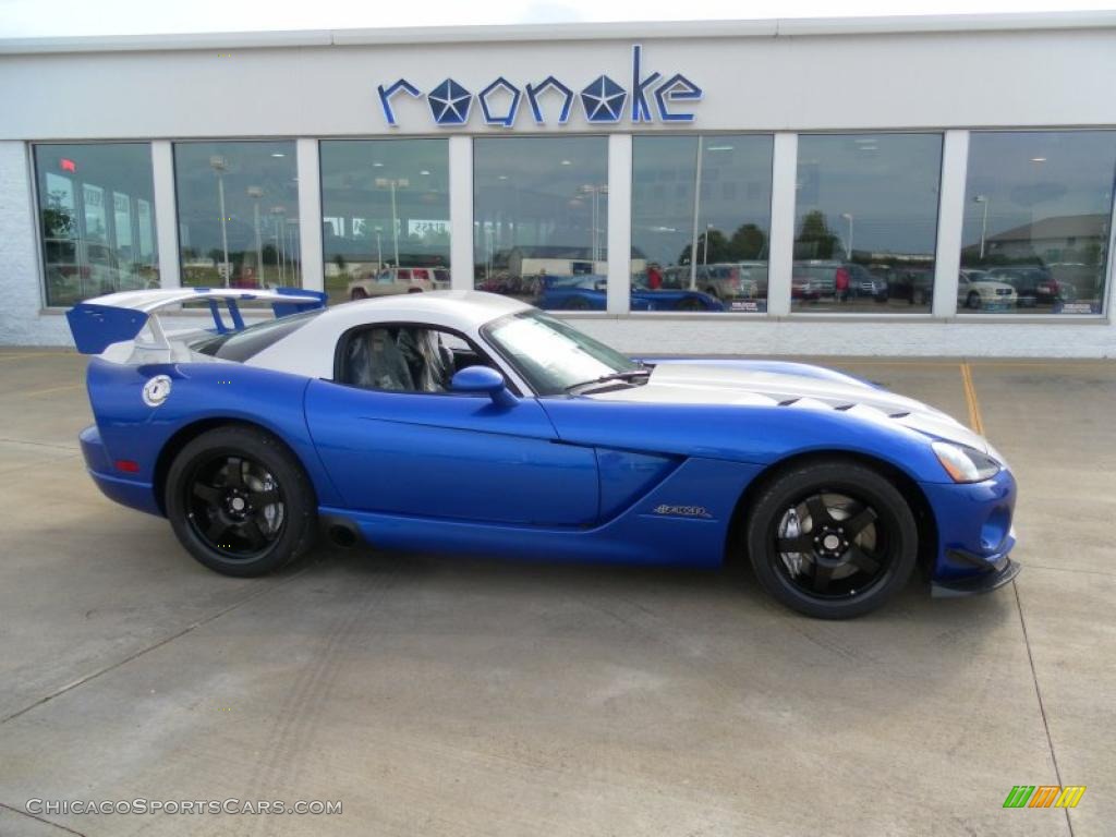 Dodge Viper ACR Blue