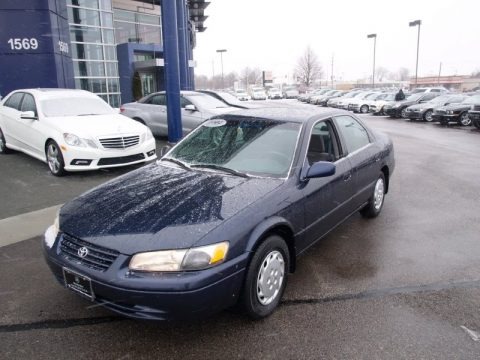 Blue Velvet Pearl 1999 Toyota Camry LE Blue Velvet Pearl 1999 Toyota Camry LE