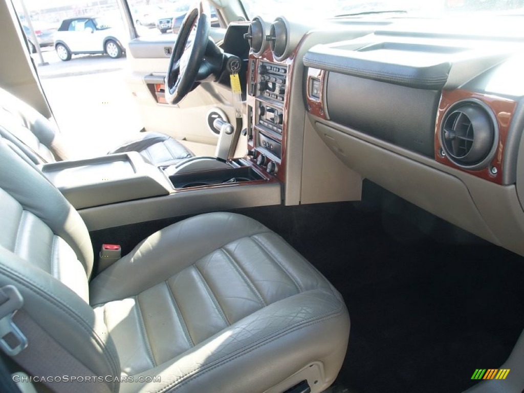 2003 H2 SUV - Pewter Metallic / Wheat photo #14 2003 H2 SUV - Pewter Metallic / Wheat photo #14