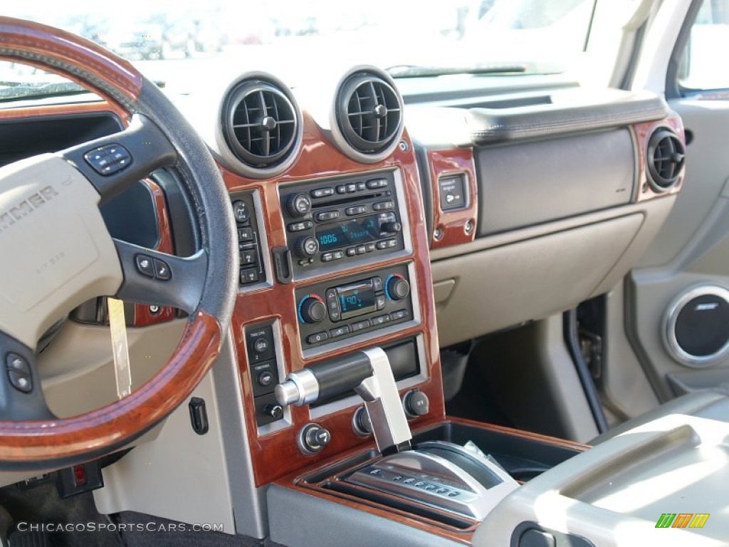 2003 H2 SUV - Pewter Metallic / Wheat photo #28 2003 H2 SUV - Pewter Metallic / Wheat photo #28