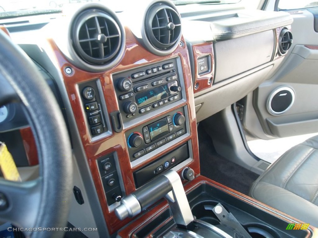 2003 H2 SUV - Pewter Metallic / Wheat photo #42 2003 H2 SUV - Pewter Metallic / Wheat photo #42