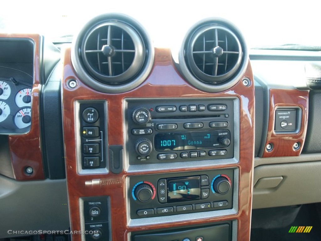 2003 H2 SUV - Pewter Metallic / Wheat photo #46 2003 H2 SUV - Pewter Metallic / Wheat photo #46