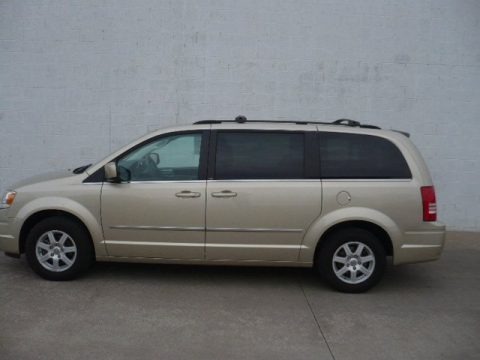 White Gold 2010 Chrysler Town & Country Touring White Gold 2010 Chrysler Town & Country Touring