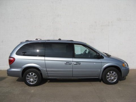 Butane Blue Pearl 2005 Chrysler Town & Country Limited Butane Blue Pearl 2005 Chrysler Town & Country Limited