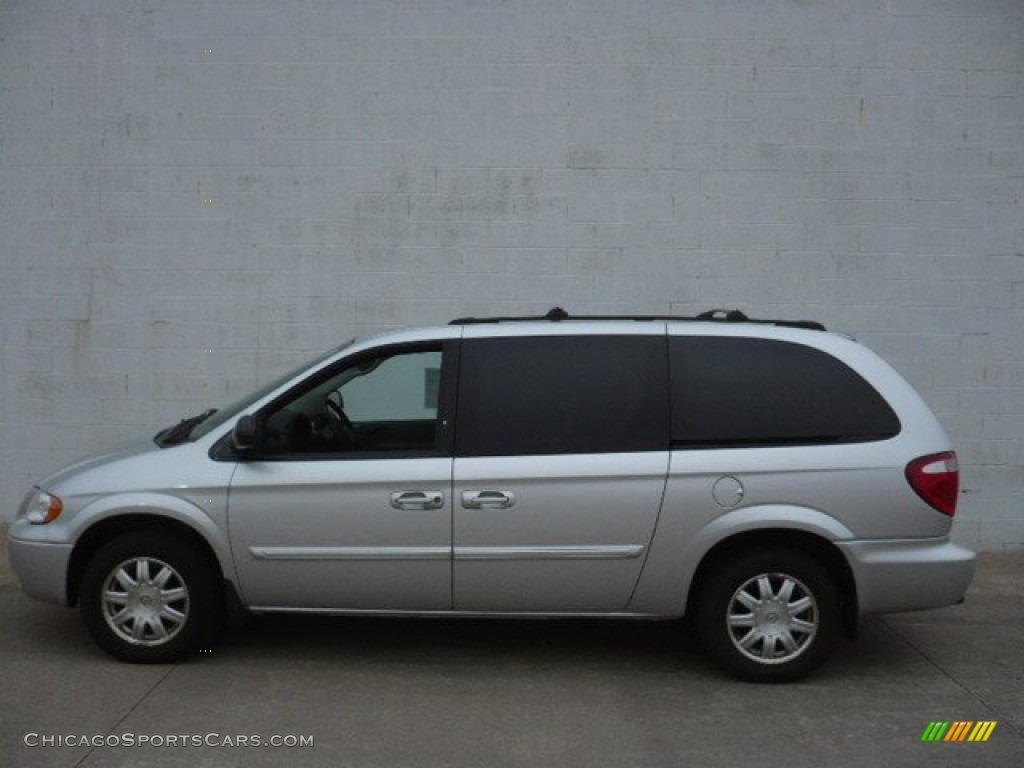 Bright Silver Metallic / Medium Slate Gray Chrysler Town & Country Touring Bright Silver Metallic / Medium Slate Gray Chrysler Town & Country Touring