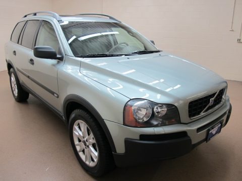 Silver Metallic 2004 Volvo XC90 T6 AWD Silver Metallic 2004 Volvo XC90 T6 AWD