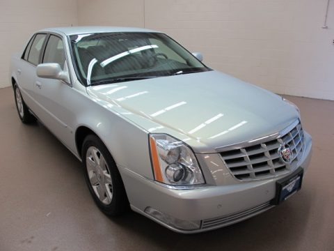 Light Platinum Metallic 2006 Cadillac DTS Light Platinum Metallic 2006 Cadillac DTS