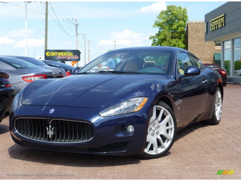 Blu Oceano (Dark Blue) / Beige Maserati GranTurismo 