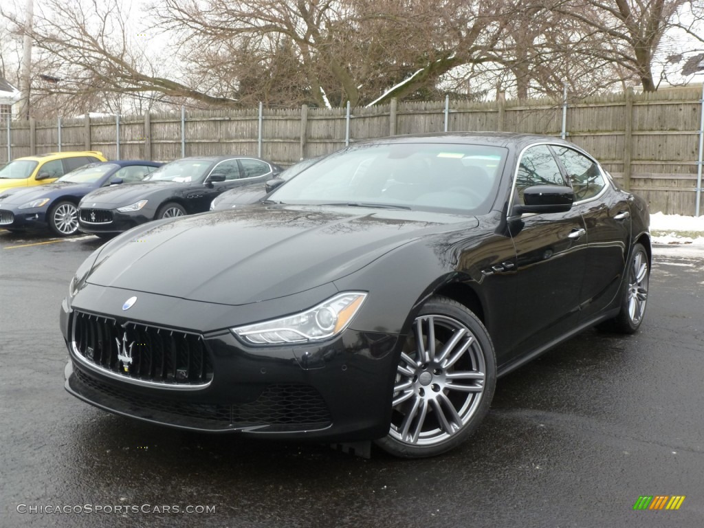 maserati ghibli 12v black