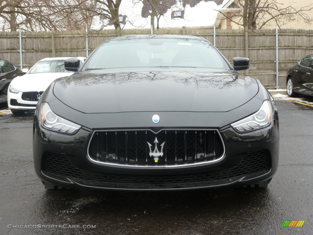 maserati ghibli 12v black