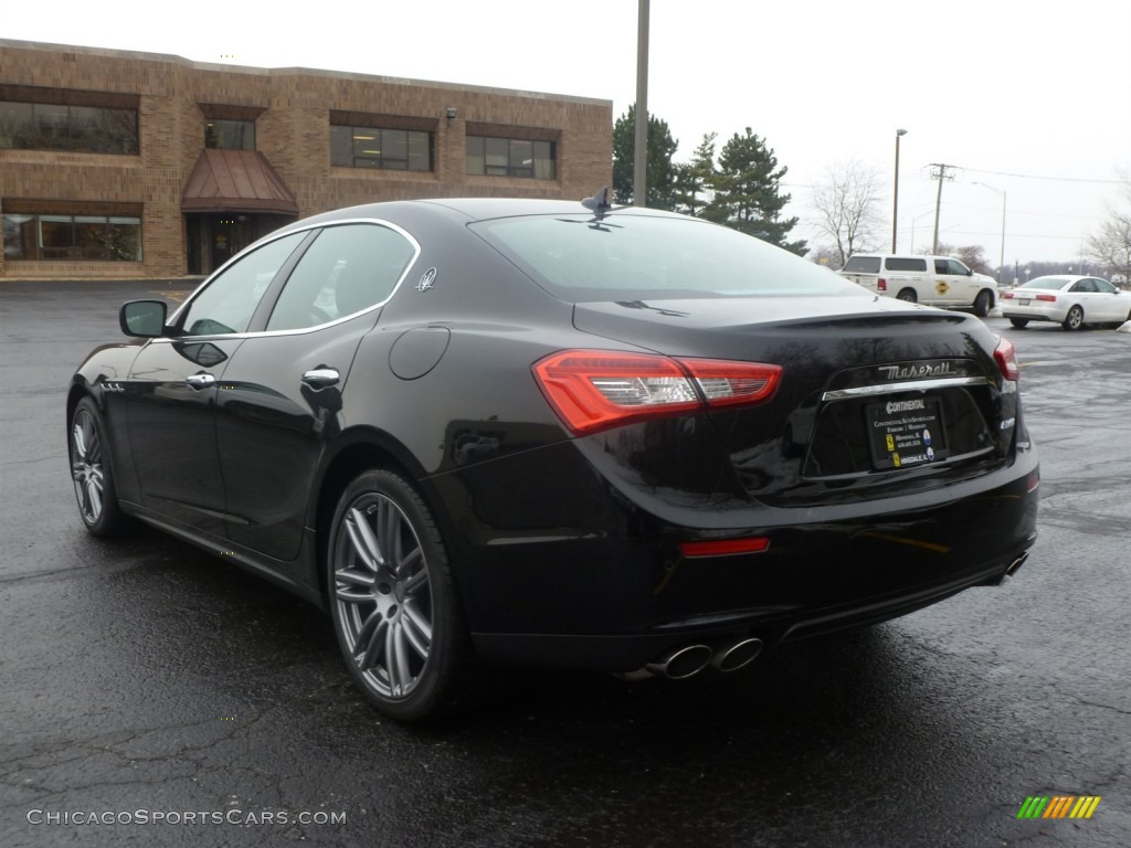 maserati ghibli 12v black