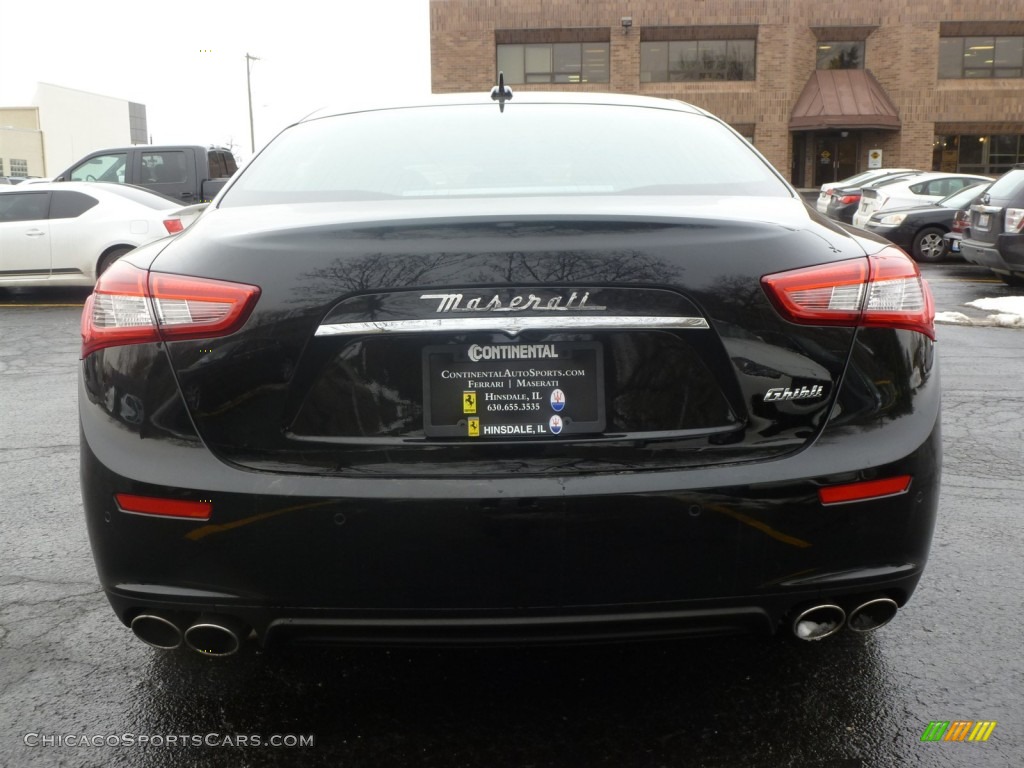 maserati ghibli 12v black