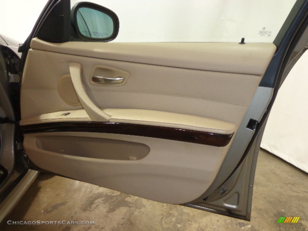 2011 3 Series 335i xDrive Sedan - Platinum Bronze Metallic / Beige Dakota Leather photo #39