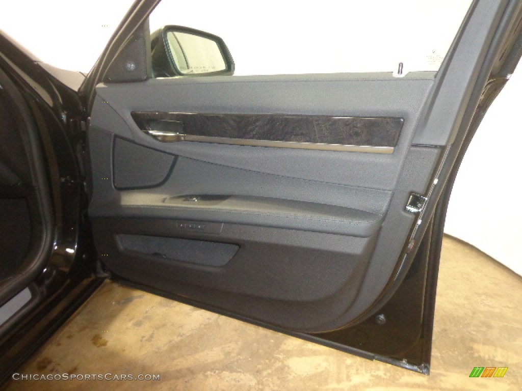 2013 7 Series 740Li xDrive Sedan - Black Sapphire Metallic / Black photo #33