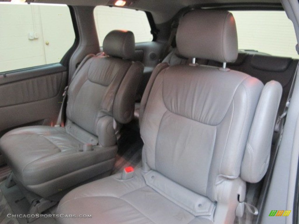 2007 Sienna XLE - Silver Shadow Pearl / Taupe photo #20